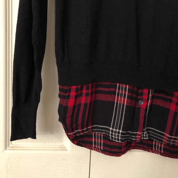 Susina Black and Red Flannel Pullover Sweater - Picture 4 of 5